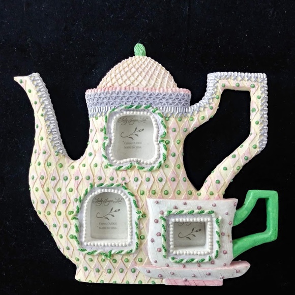 Lady Jayne Ltd Other - 🌹H.P. Tea Pot Frame